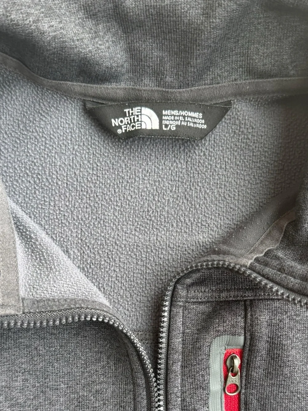 The North Face Men’s Charcoal Gray Fleece Full Zip Jacket Red Accents